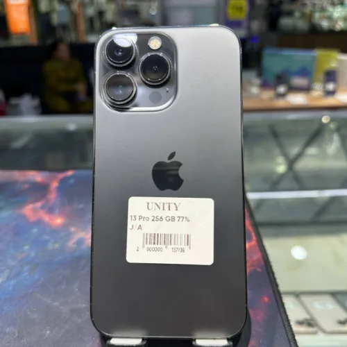 13 Pro 256 GB 77% J/A
